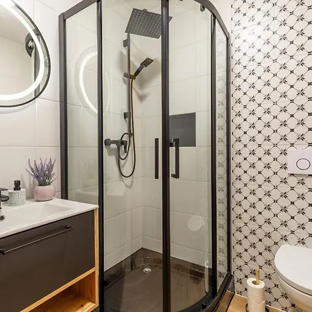 Appartement 61 *